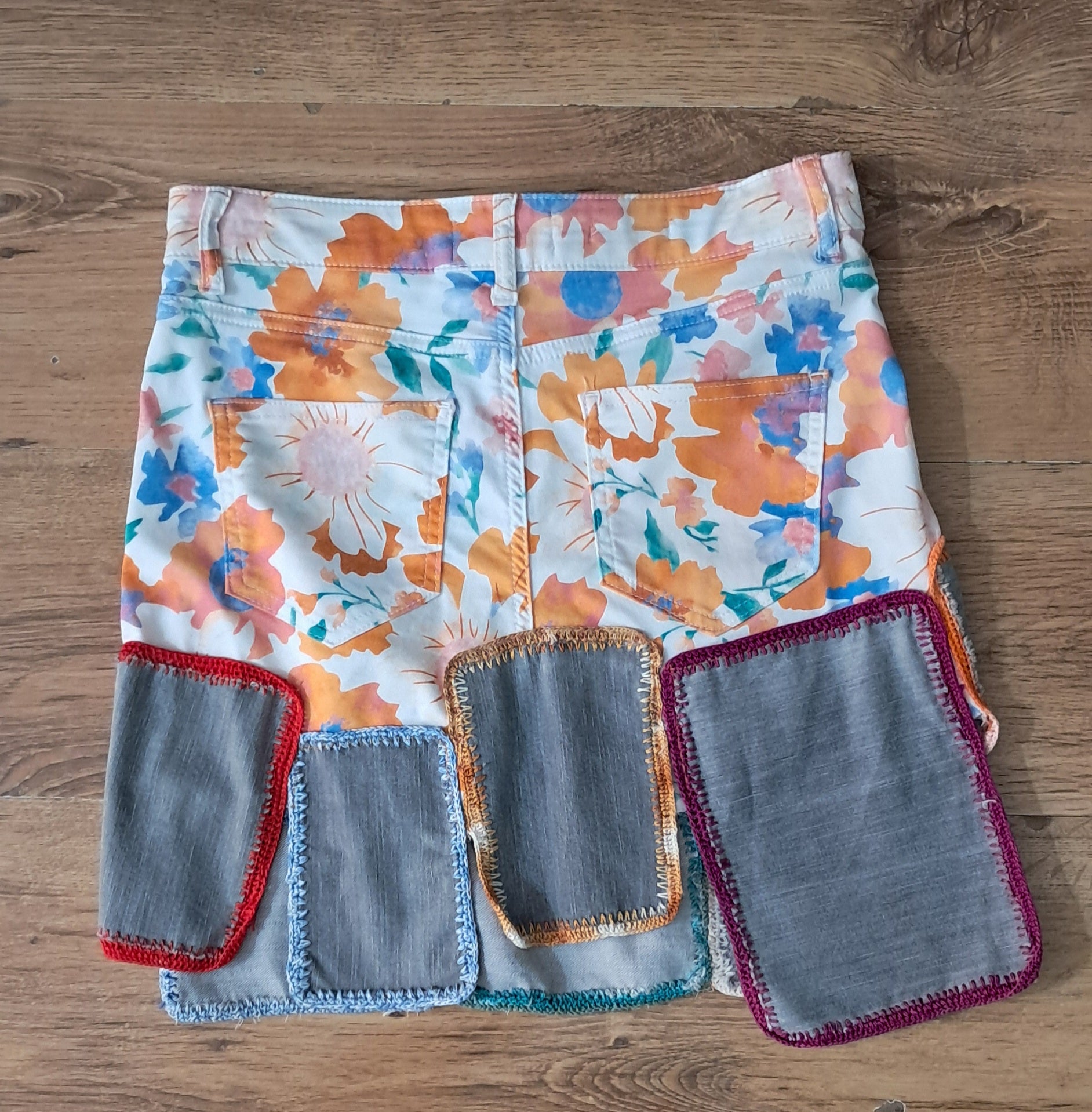 Falda jean floral