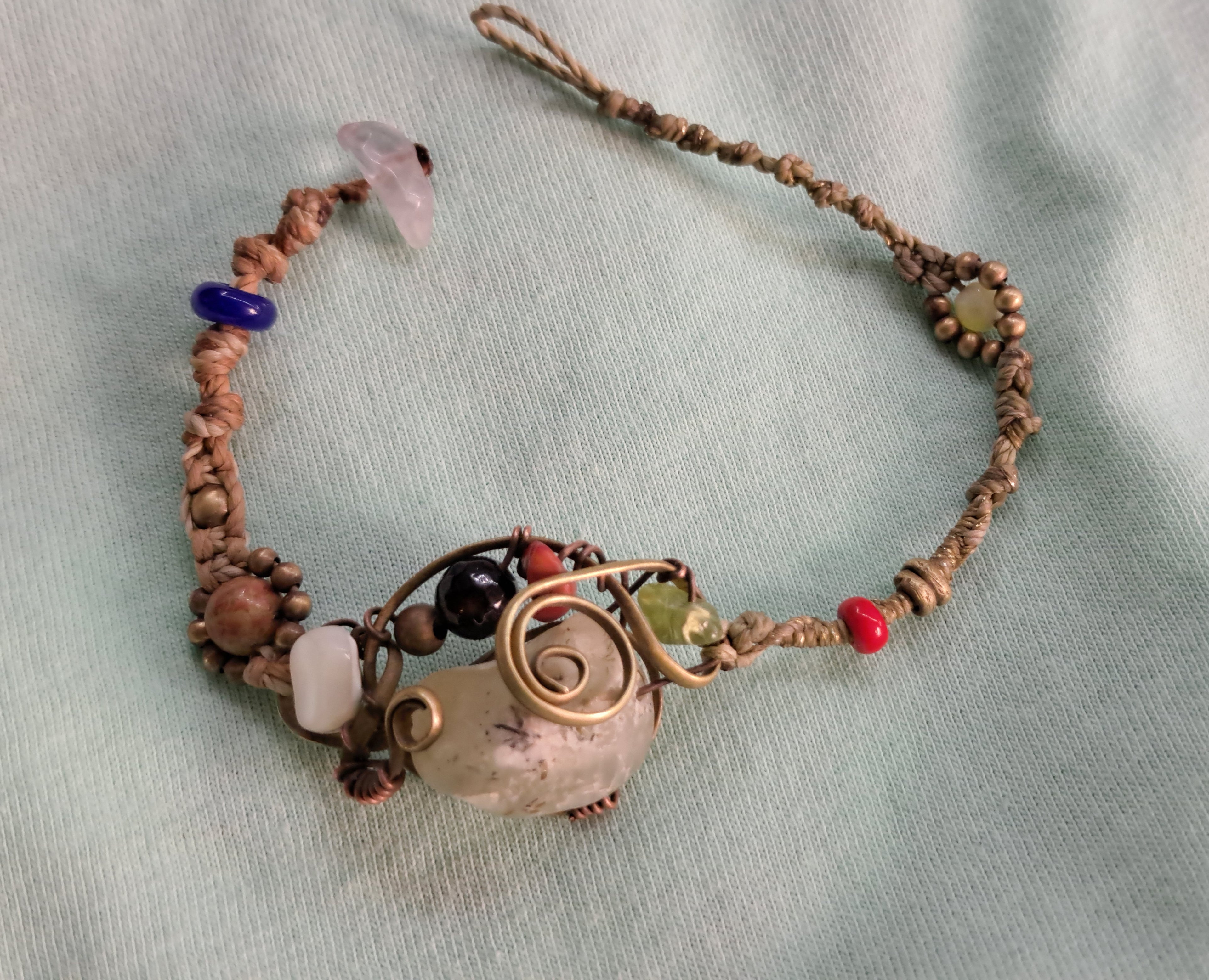Pulsera de diseño artesanal