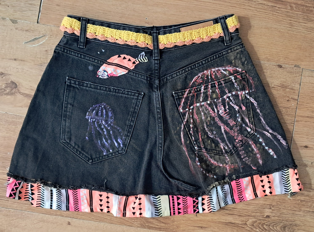 Falda customizada y pintada
