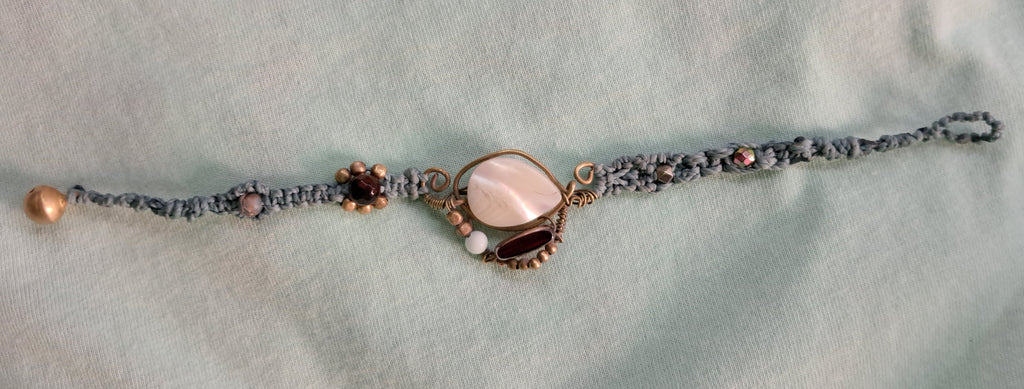 Pulsera de diseño artesanal