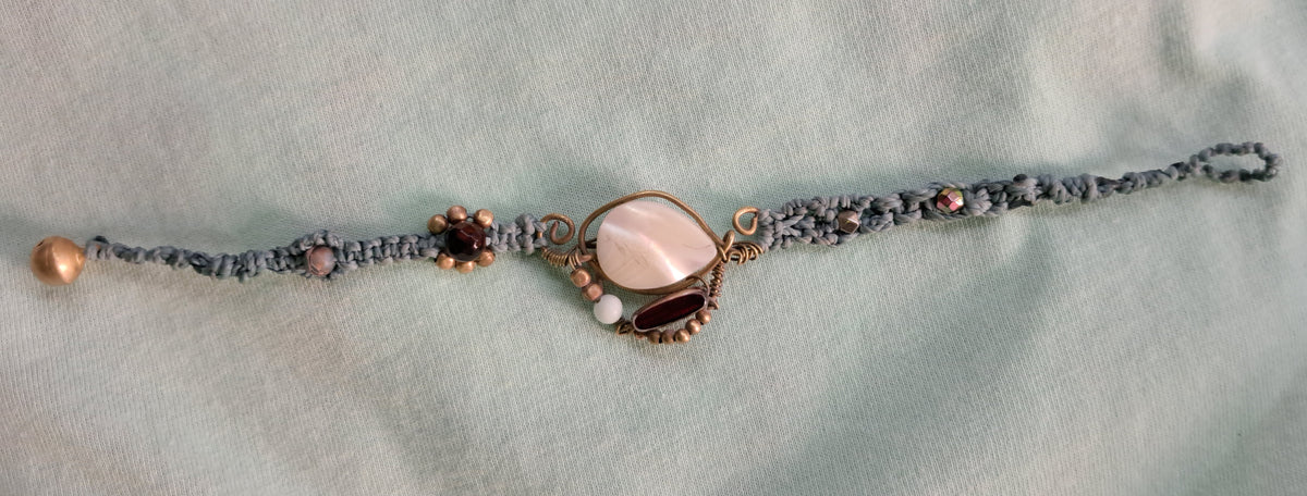 Pulsera de diseño artesanal